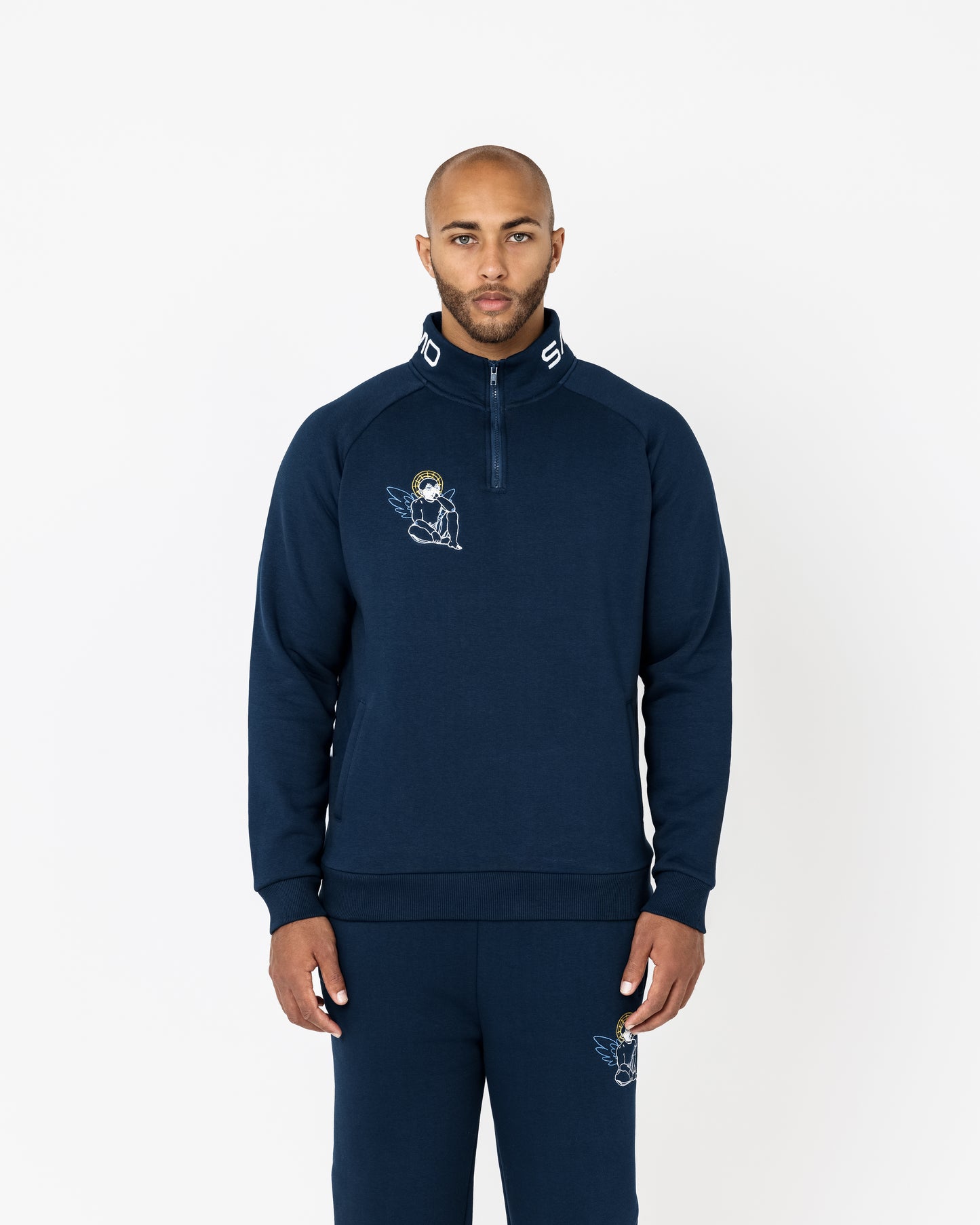 NAVY ZIP SWEATER