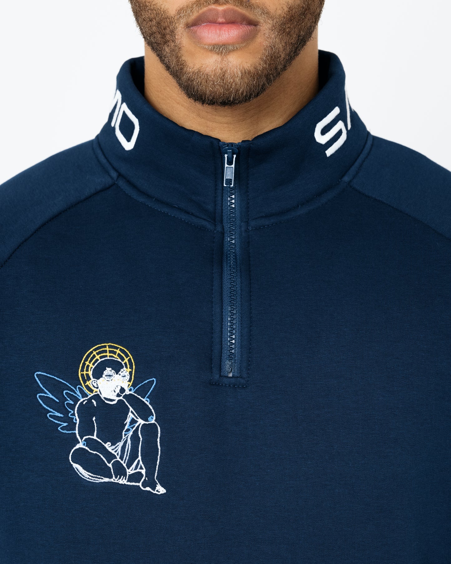NAVY ZIP SWEATER